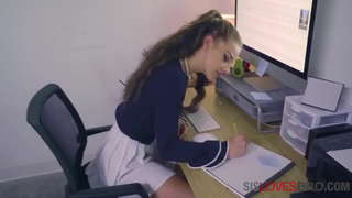 Virxe Nerd Irmá Atopa Irmán Galo Interesante