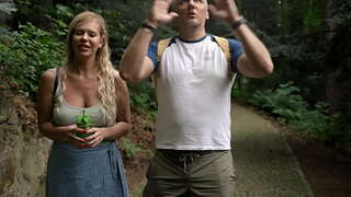 Ҷинсӣ аз аввалин шахси дар домике дар кӯҳҳо