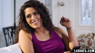 Egy régi láng, úgy tűnik, újra fellángolt között Whitney Victoria