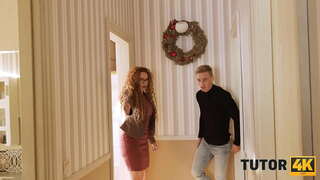 TUTOR4K. Naštvaný chlap táhne zkušený lektor do nezapomenutelnou záležitost