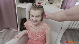 18videoz - Είναι το POV-στυλ, όπως εκείνη του δίνει ένα υπέροχο αισθησιακό τσιμπούκι