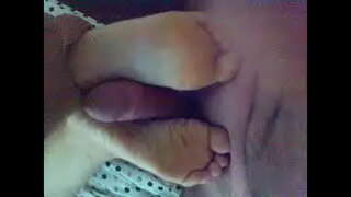 Épouse pied taquiner...