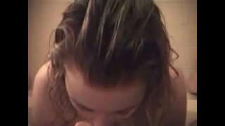 Edzino Debbie Hirundoj