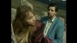 Jennifer cariad Cartier ar olygfa 4