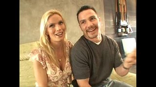 Пожалуйста, трахните мою жену - Даймонд..