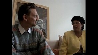 - Kulawarga iki ora mangerténi taboos