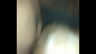 TIANICA RAE PŘEDKLÁDÁ TITFUCKING SÁNÍ A DOGGYSTYLE