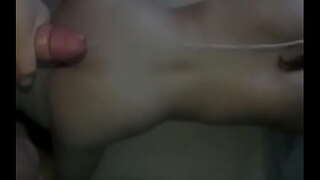 Enfawr o cum rhaffau i fyny wifeys yn ôl (slow motion)