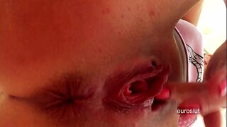 Euroslut Amateur Privé Masturbation Vid Enregistré pour un Ami Exposés