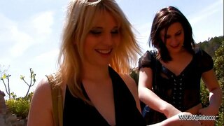 Rit do Ust v Prostem Javni Seks... In Cumshot