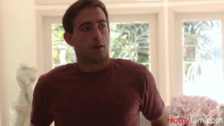 ���મ્મી મારે તને ચોદવિ છે ફીડ્સ તેના Pussy માટે Stepnephew